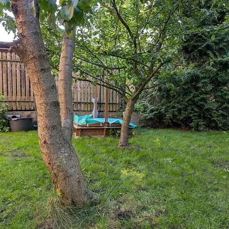 70m Mieszkanie W Domu Jednorodzinnym Do 8 Osob, Darmowy Parking, Atrakcje Dla Dzieci, Balkon, Duzy Ogrod 公寓 格丁尼亚