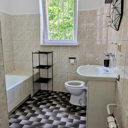 70m Mieszkanie W Domu Jednorodzinnym Do 8 Osob, Darmowy Parking, Atrakcje Dla Dzieci, Balkon, Duzy Ogrod * 格丁尼亚