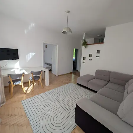Apartmán 70m Komfortowy W Domu Jednorodzinnym Do 8 Osob - Ogrod, Balkon, Parking I Atrakcje Dla Dzieci Gdyně