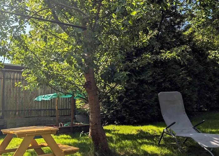 70m Mieszkanie W Domu Jednorodzinnym Do 8 Osob, Darmowy Parking, Atrakcje Dla Dzieci, Balkon, Duzy Ogrod Gdyně