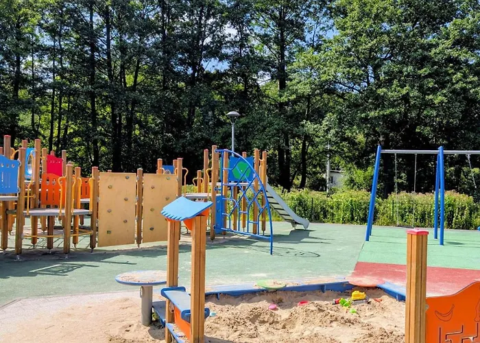 Daire 70m Mieszkanie W Domu Jednorodzinnym Do 8 Osob, Darmowy Parking, Atrakcje Dla Dzieci, Balkon, Duzy Ogrod *