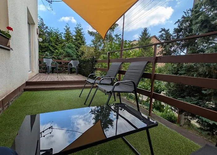 Daire 70m Mieszkanie W Domu Jednorodzinnym Do 8 Osob, Darmowy Parking, Atrakcje Dla Dzieci, Balkon, Duzy Ogrod *